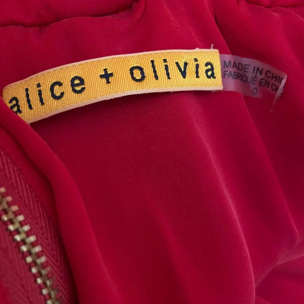 ALICE + OLIVIA red tulip hem 100% silk Marielle draped sleeveless dress 0